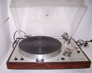 Thumbnail - TURNTABLE