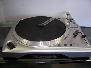 Thumbnail - TURNTABLE