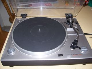 Thumbnail - TURNTABLE