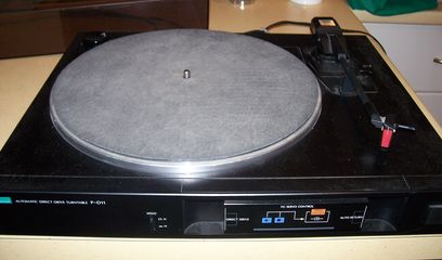 Thumbnail - TURNTABLE