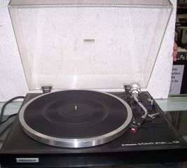 Thumbnail - TURNTABLE