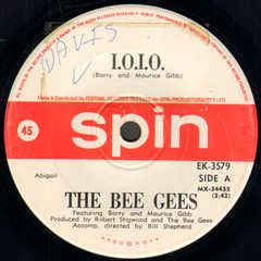 Thumbnail - BEE GEES