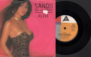 Thumbnail - SANDII & THE SUNSETZ